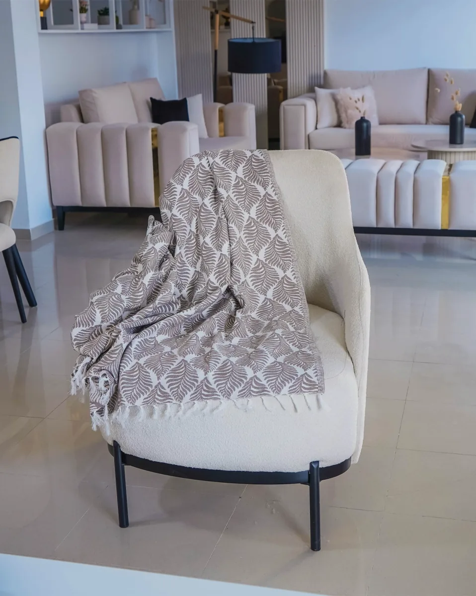 Petit Jeté Plume PJT0008 — tissage Jacquard 1.5×2.5m